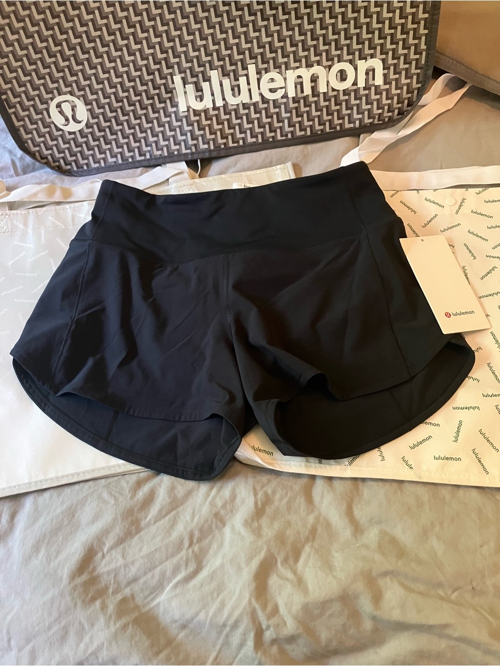 NWT Lululemon Speed Up High-Rise Short 4" *Lined, Sz 6, BLACK